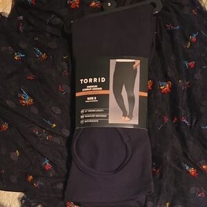 NWT Torrid Black Stirrup Leggings